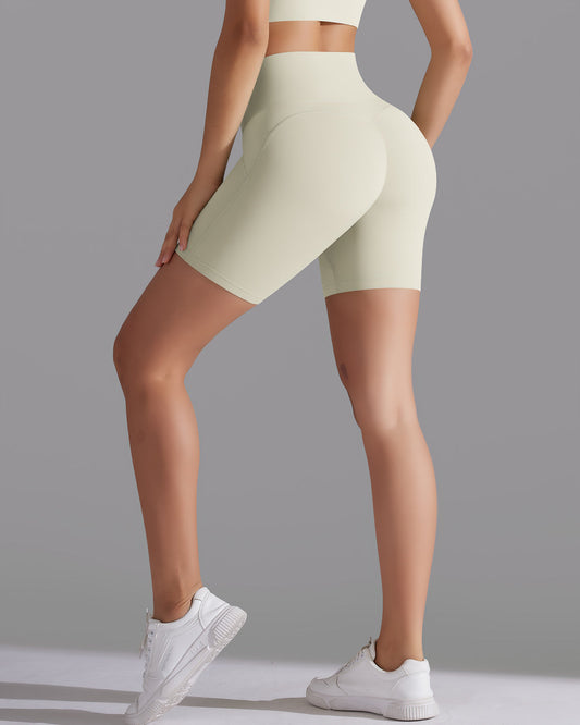 LAURA - Shorts - Beige